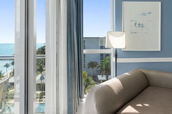 Room, 2 Queen Beds, Non Smoking, Ocean View