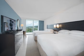 Room, 2 Queen Beds, Non Smoking, Mountain View