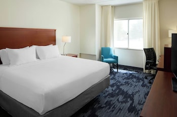 Room, 1 King Bed, Accessible Bathtub