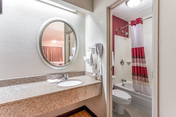 Superior Room, 1 King Bed, Smoking