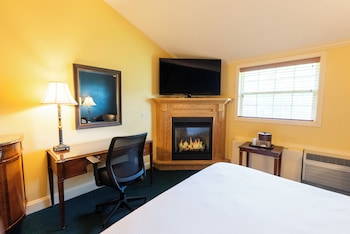 Two Queen Beds Fireplace