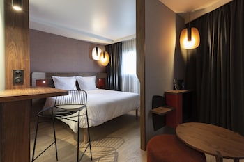 Prestige Room