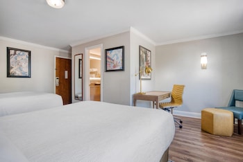 Standard Room, 2 Double Beds, Non Smoking