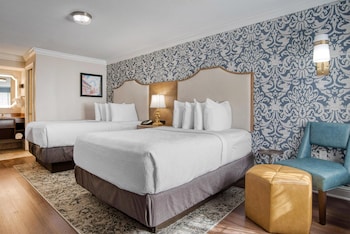 Standard Room, 2 Double Beds, Non Smoking, Courtyard Area