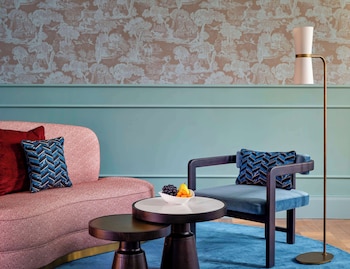 Junior Suite (Castle View)