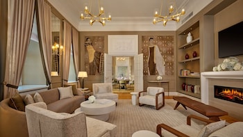 Queen Suite