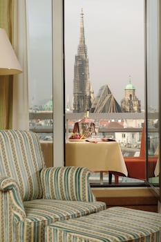Suite (St. Stephen's cathedral view)