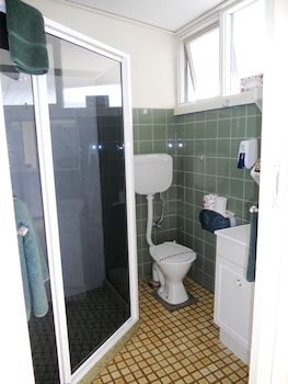 Standard Room (Queen and Single)