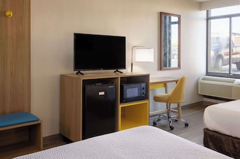 Room, 2 Double Beds, Accessible, Non Smoking (Mobility)