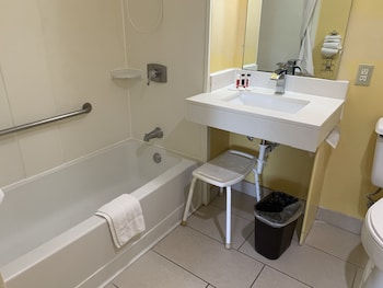Room, 2 Double Beds, Accessible, Non Smoking (Mobility)