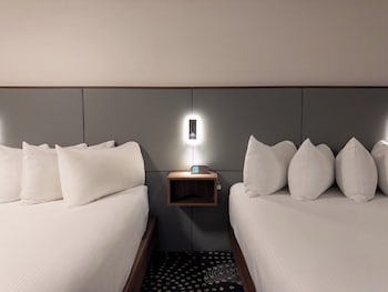 Standard Room, 2 Queen Beds (Breakfast for up to 2 adults)