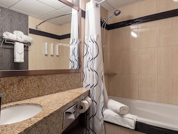 Premium Room, 1 King Bed (Breakfast up to 2 people)