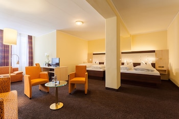 Family Room, 2 Queen Beds (Cozy Sitting Corner;with Sofabed)