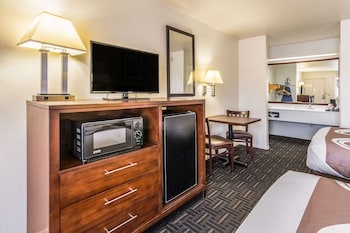 Standard Double Room, 2 Double Beds, Non Smoking
