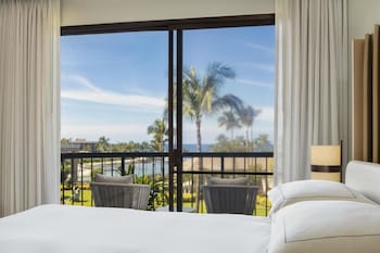 Room, 2 Queen Beds, Accessible, Ocean View (Palace, Bathtub, Newly Renovated)