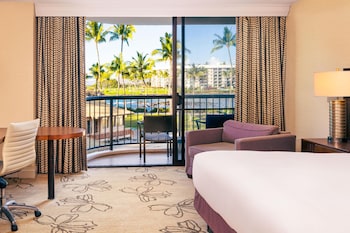 Makai Room, 1 King Bed, Ocean Front View