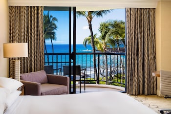 Makai Room, 1 King Bed, Ocean Front View