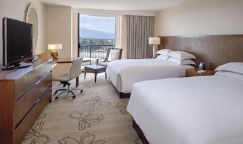 Room, 2 Queen Beds, Accessible, Resort View (Roll-In Shower)