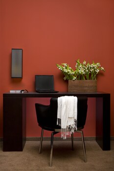 Superior Room (Quadro)