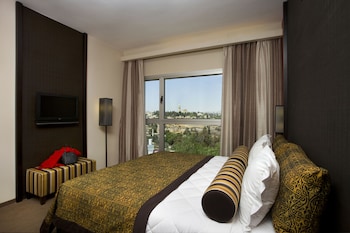 Deluxe Room, City View
