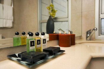 Superior Room (Quadro)