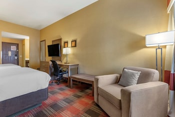 Standard Room 2 Queen Beds, Refrigerator, Non-Smoking