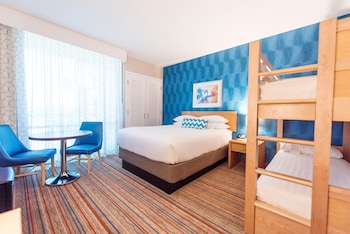 Room, Multiple Beds, Accessible Bathtub, Non Smoking
