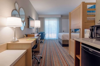 Room, Multiple Beds, Accessible Bathtub, Non Smoking