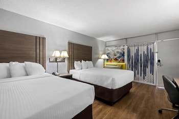 Room, 2 Queen Beds, Accessible, Non Smoking
