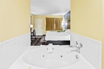 Room, 1 King Bed, Non Smoking, Jetted Tub