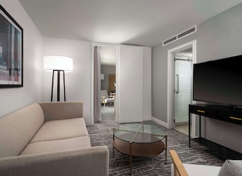 Suite, 1 King Bed, Accessible, Ocean View (Roll-In Shower)