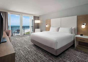 Room, 1 King Bed, Balcony