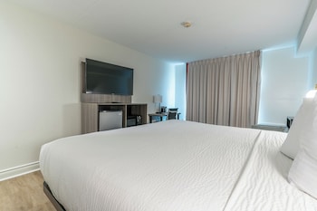 Room, 1 King Bed, Non Smoking (Ground Floor)