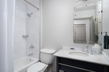 Superior Room, 1 King Bed