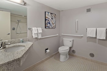 Standard Room, 2 Queen Beds, Accessible, Non Smoking