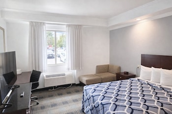 Deluxe Room, Queen Bed