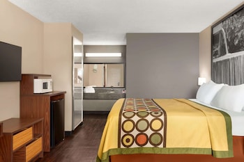 Room, 1 King Bed, Smoking