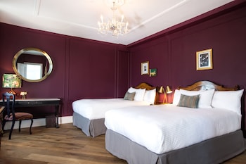 Classic Room, 2 Double Beds