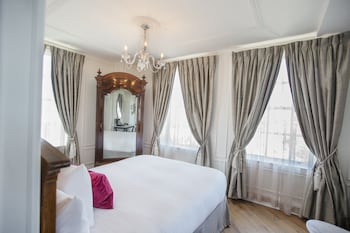 Classic Room, 1 Queen Bed