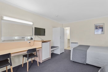 Standard Twin Room (Upstairs)