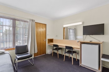 Standard Twin Room (Upstairs)