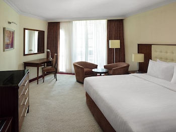 Family Room, Connecting Rooms