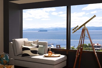 Presidential Suite, Multiple Beds