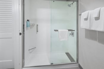 Room, 1 King Bed with Sofa bed (Mobility Accessible, Tub)