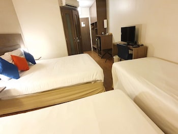 Family Room, Multiple Beds