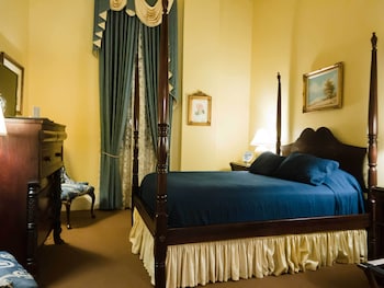 Room, 1 Queen Bed (Stephen Duncan)