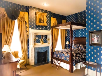 Room, 1 Queen Bed (The Newman Room)