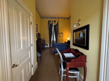 Room, 1 Queen Bed (Stephen Duncan)