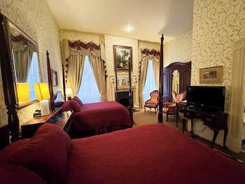 Room, 2 Double Beds (Lowenburg)