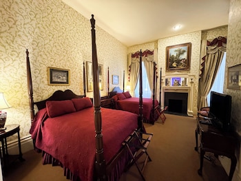Room, 2 Double Beds (Lowenburg)